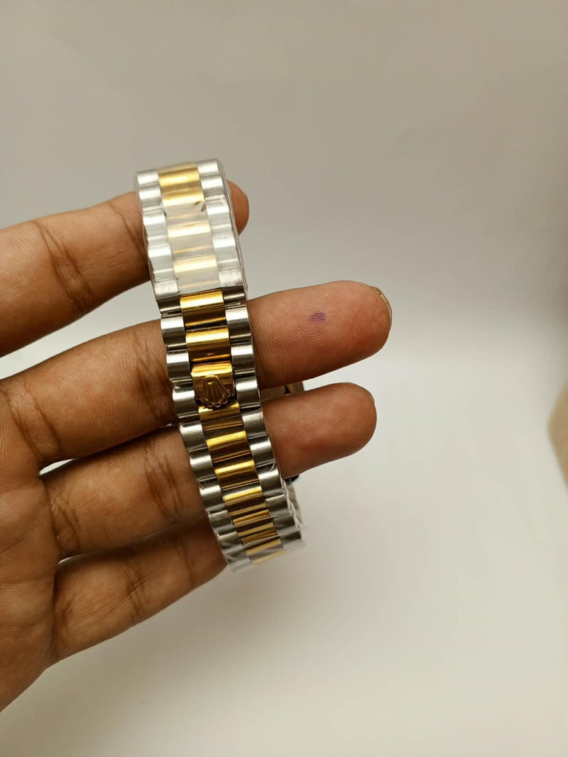 Rolex Oyster Perpetual Datejust – Two-Tone Red Diamond Dial